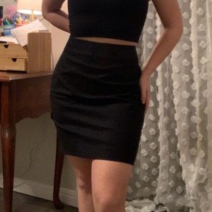 Banana Republic Classic Black Pencil Skirt